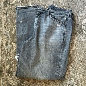 American Eagle Highest Rise Mom Jeans size 10